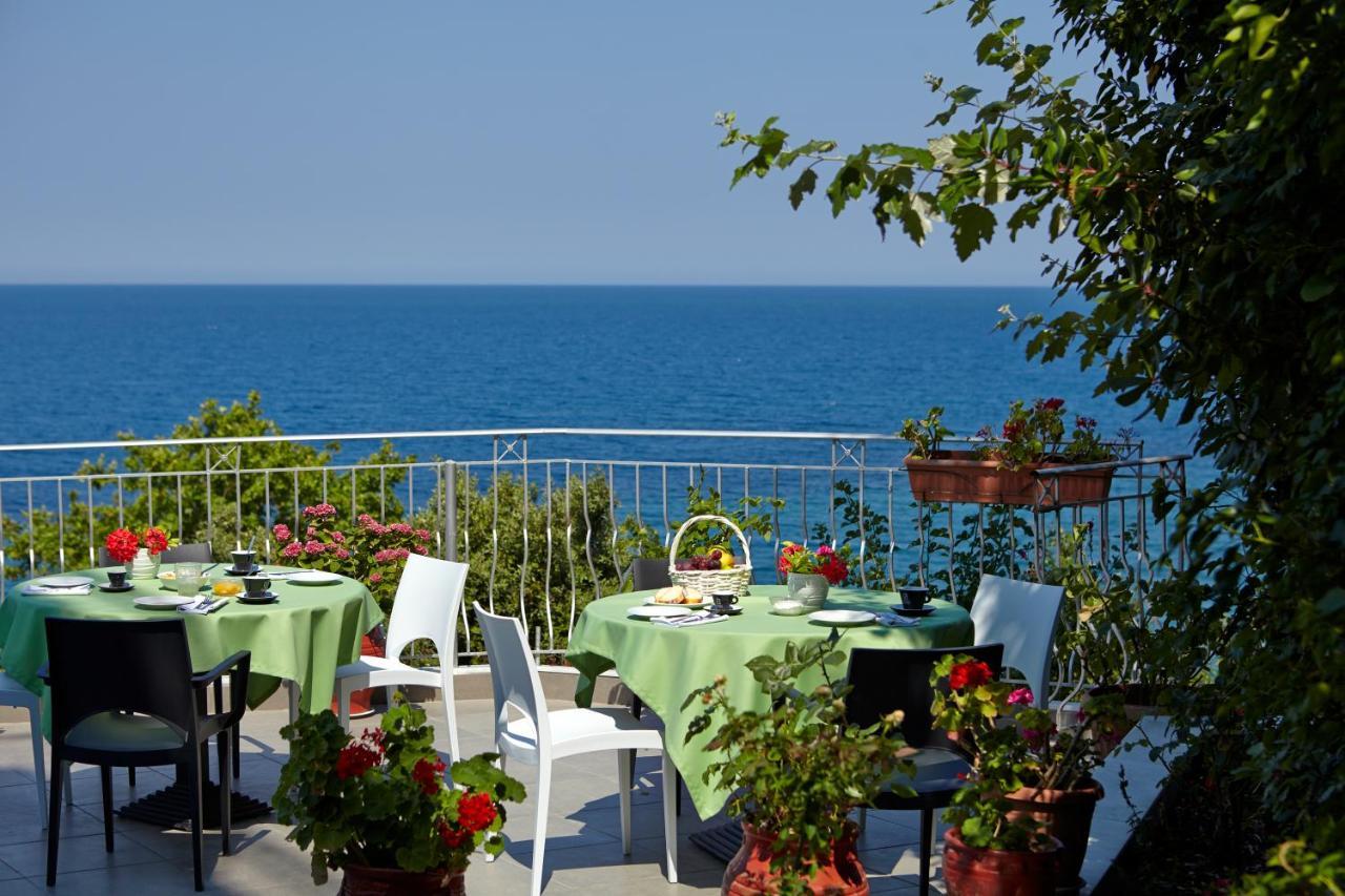 Hotel Alkyonis Platamonas Exterior photo