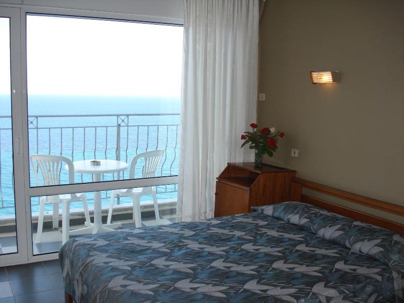 Hotel Alkyonis Platamonas Exterior photo